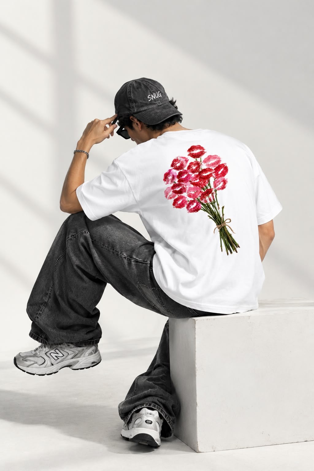 Love Bouquet White Unisex Oversized T-shirt